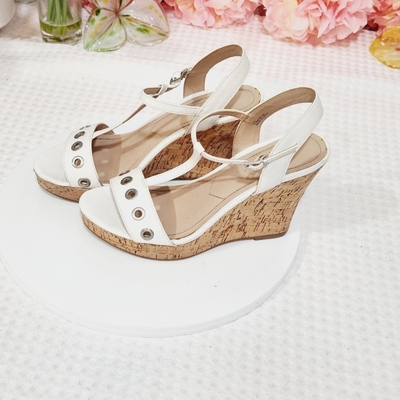 CHARLES David Lemur White Cork Wedges Size 7M - Picture 1 of 9